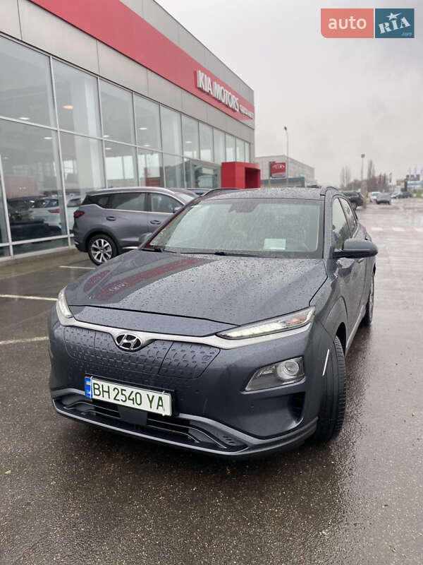 Внедорожник / Кроссовер Hyundai Kona 2019 в Одессе
