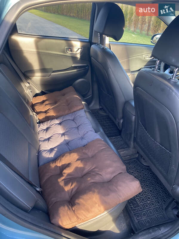 Внедорожник / Кроссовер Hyundai Kona 2018 в Тернополе