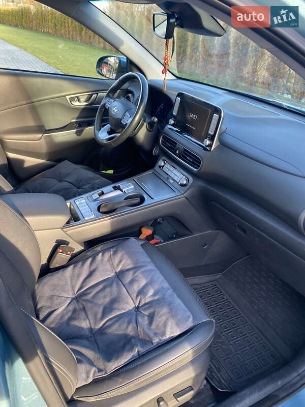 Внедорожник / Кроссовер Hyundai Kona 2018 в Тернополе