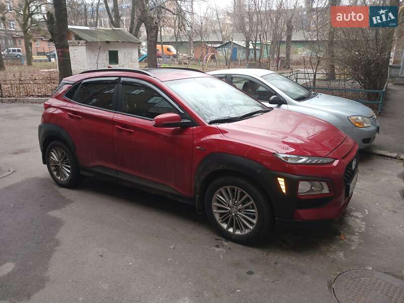 Внедорожник / Кроссовер Hyundai Kona 2021 в Киеве