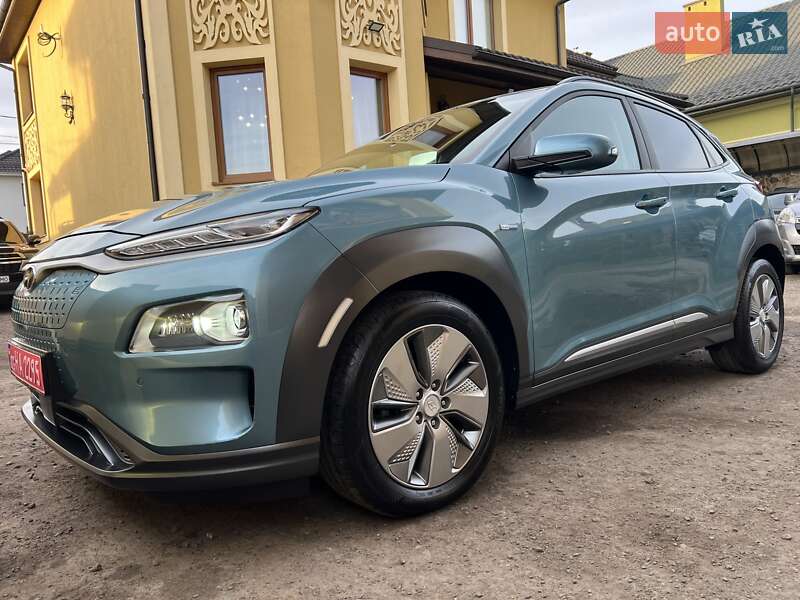 Позашляховик / Кросовер Hyundai Kona 2020 в Львові