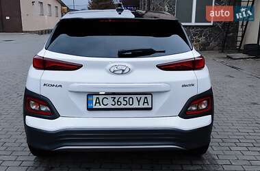 Внедорожник / Кроссовер Hyundai Kona 2021 в Владимире