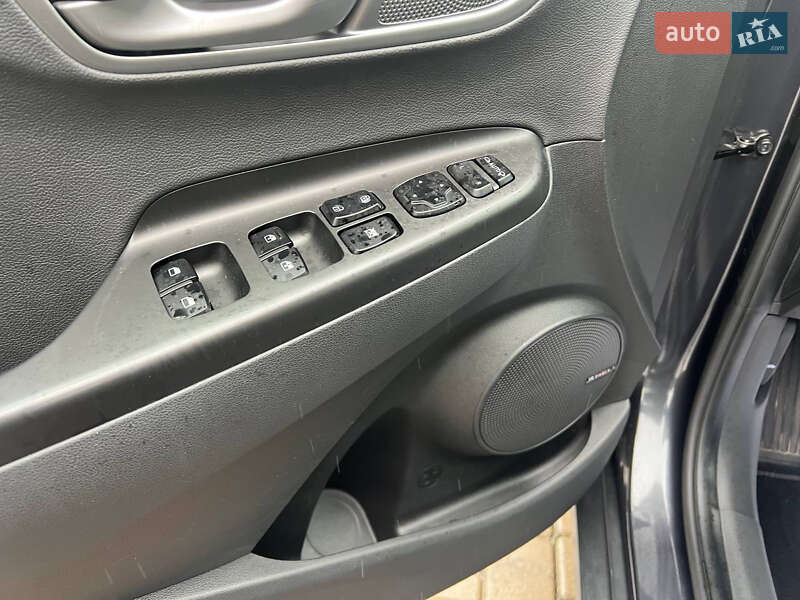 Внедорожник / Кроссовер Hyundai Kona 2020 в Александрие