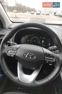 Внедорожник / Кроссовер Hyundai Kona 2020 в 