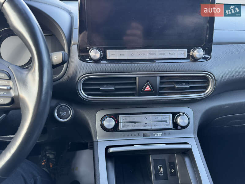 Внедорожник / Кроссовер Hyundai Kona 2020 в Луцке