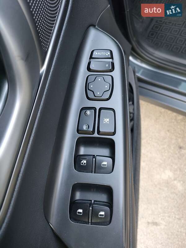 Позашляховик / Кросовер Hyundai Kona 2019 в Чернігові