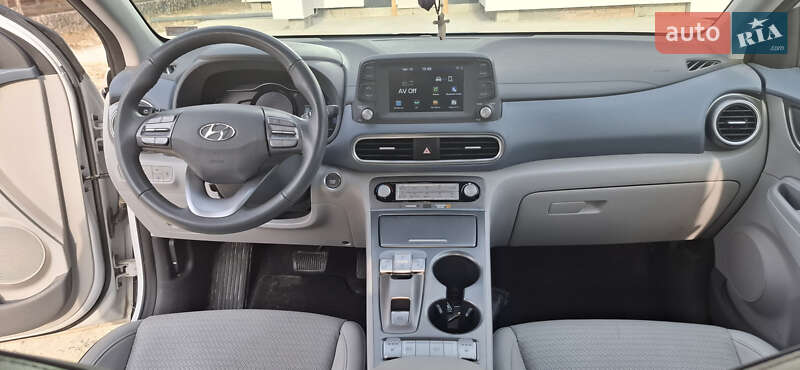 Позашляховик / Кросовер Hyundai Kona 2019 в Тернополі
