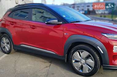 Позашляховик / Кросовер Hyundai Kona 2019 в 