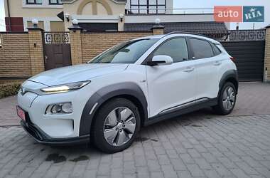 Внедорожник / Кроссовер Hyundai Kona 2020 в 