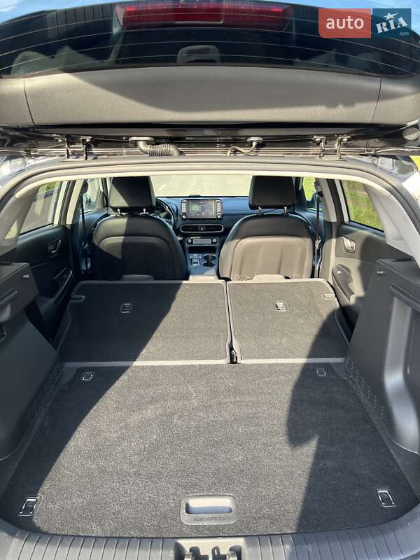 Внедорожник / Кроссовер Hyundai Kona 2018 в Ровно