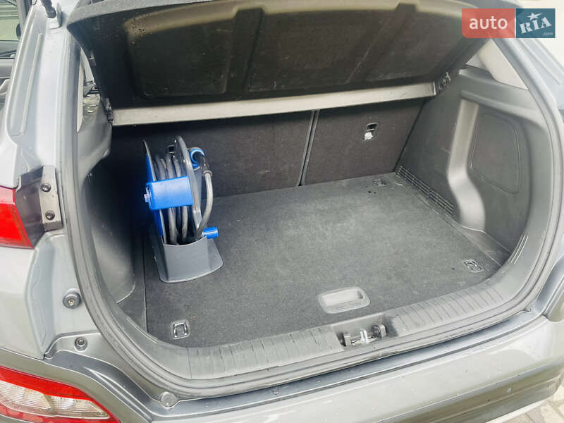 Внедорожник / Кроссовер Hyundai Kona 2019 в Хмельницком