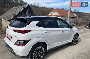 Внедорожник / Кроссовер Hyundai Kona 2022 в Тернополе