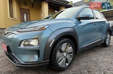 Внедорожник / Кроссовер Hyundai Kona 2020 в 
