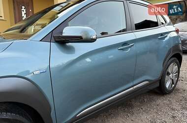 Внедорожник / Кроссовер Hyundai Kona 2020 в 