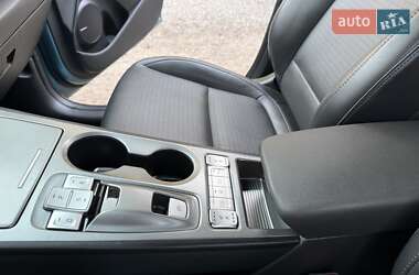 Внедорожник / Кроссовер Hyundai Kona 2020 в 