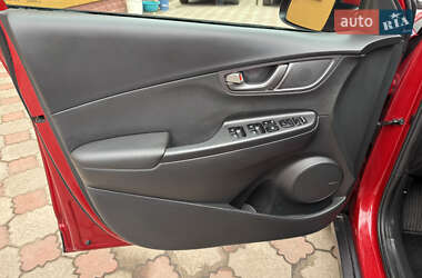 Позашляховик / Кросовер Hyundai Kona 2019 в 