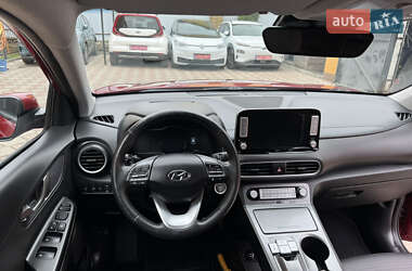 Позашляховик / Кросовер Hyundai Kona 2019 в 