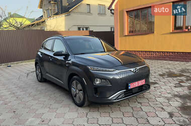 Внедорожник / Кроссовер Hyundai Kona 2019 в 