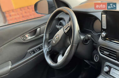Внедорожник / Кроссовер Hyundai Kona 2019 в 