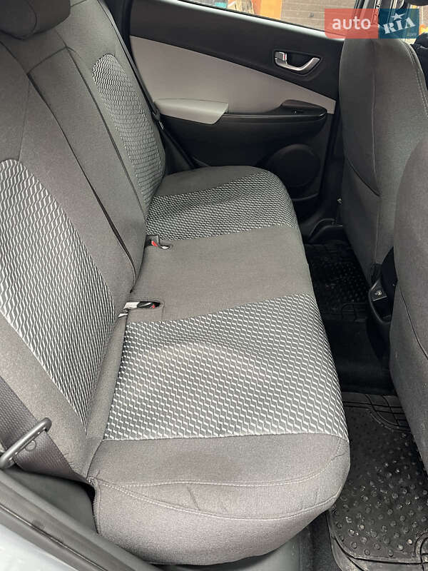 Внедорожник / Кроссовер Hyundai Kona 2022 в Збараже