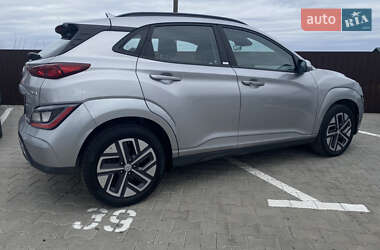Внедорожник / Кроссовер Hyundai Kona 2021 в 