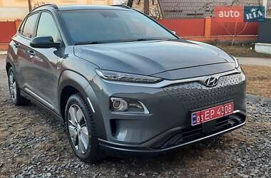 Внедорожник / Кроссовер Hyundai Kona 2020 в 