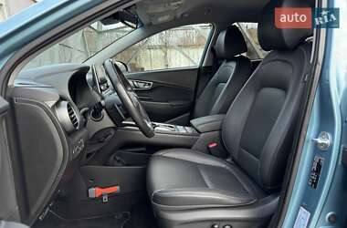 Позашляховик / Кросовер Hyundai Kona 2019 в 
