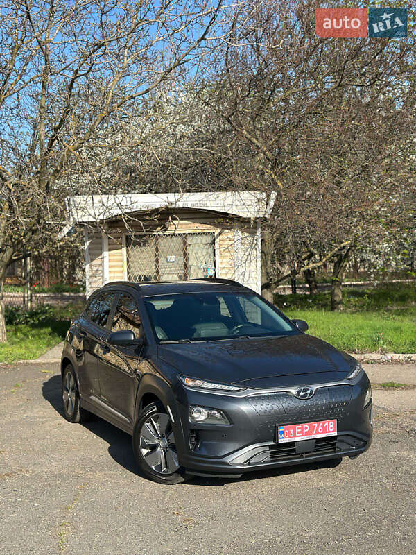 Внедорожник / Кроссовер Hyundai Kona 2019 в 