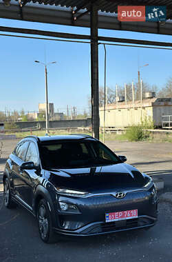 Внедорожник / Кроссовер Hyundai Kona 2019 в 