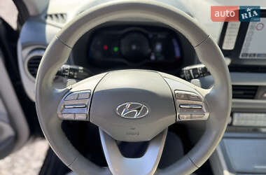 Внедорожник / Кроссовер Hyundai Kona 2019 в 