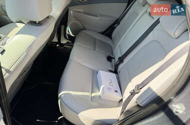 Внедорожник / Кроссовер Hyundai Kona 2019 в 