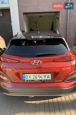 Внедорожник / Кроссовер Hyundai Kona 2020 в 