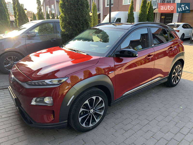 Внедорожник / Кроссовер Hyundai Kona 2020 в Хмельницком