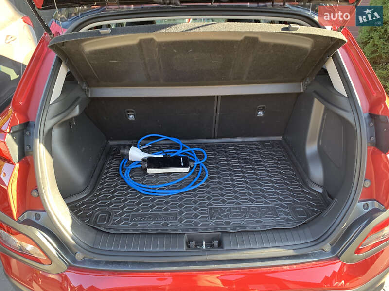 Внедорожник / Кроссовер Hyundai Kona 2020 в Хмельницком