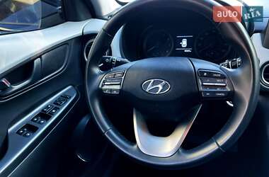 Позашляховик / Кросовер Hyundai Kona 2019 в 