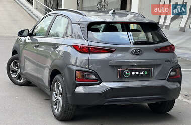 Внедорожник / Кроссовер Hyundai Kona 2020 в 