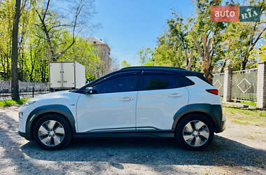 Позашляховик / Кросовер Hyundai Kona 2019 в 