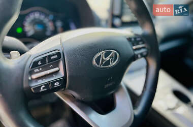 Позашляховик / Кросовер Hyundai Kona 2019 в 
