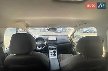 Внедорожник / Кроссовер Hyundai Kona 2020 в 