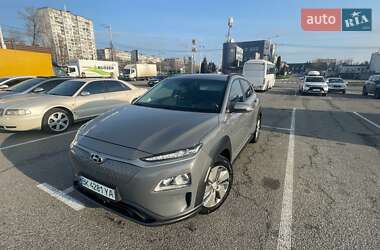 Внедорожник / Кроссовер Hyundai Kona 2020 в 