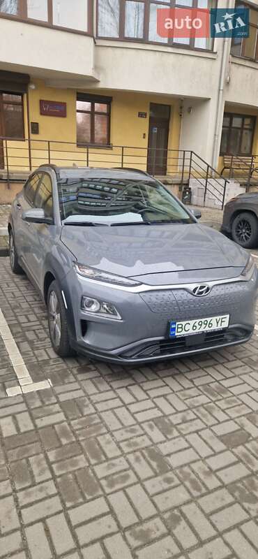 Внедорожник / Кроссовер Hyundai Kona 2020 в 