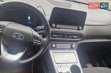 Внедорожник / Кроссовер Hyundai Kona 2020 в 