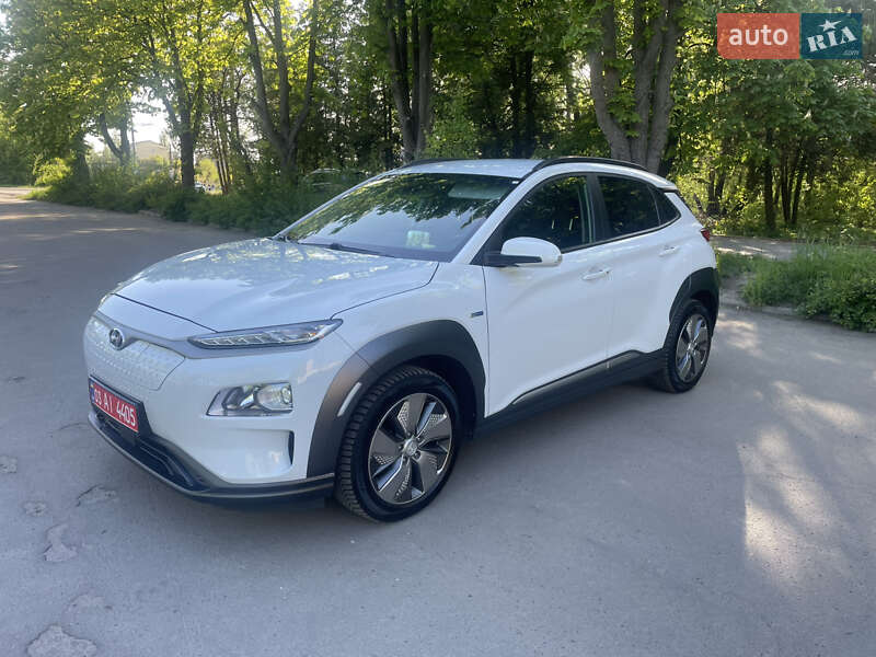 Позашляховик / Кросовер Hyundai Kona 2019 в 