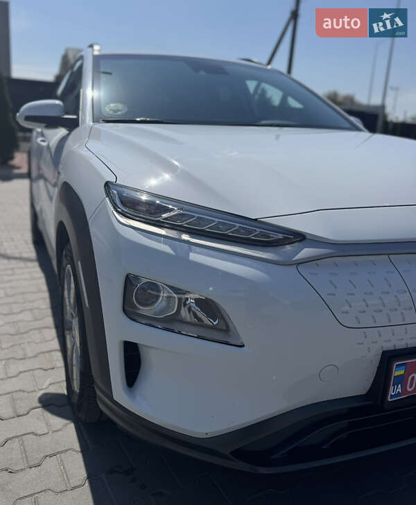 Позашляховик / Кросовер Hyundai Kona 2020 в Луцьку