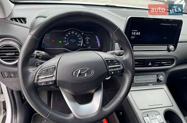 Внедорожник / Кроссовер Hyundai Kona 2020 в 