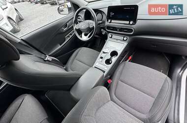Внедорожник / Кроссовер Hyundai Kona 2020 в 