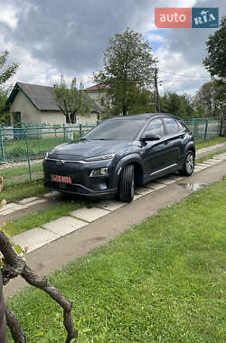 Позашляховик / Кросовер Hyundai Kona 2019 в 