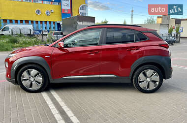 Внедорожник / Кроссовер Hyundai Kona 2020 в 