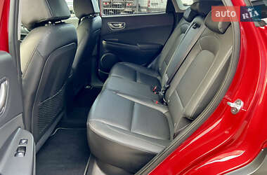 Внедорожник / Кроссовер Hyundai Kona 2020 в 