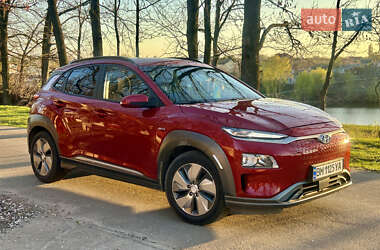 Внедорожник / Кроссовер Hyundai Kona 2019 в 